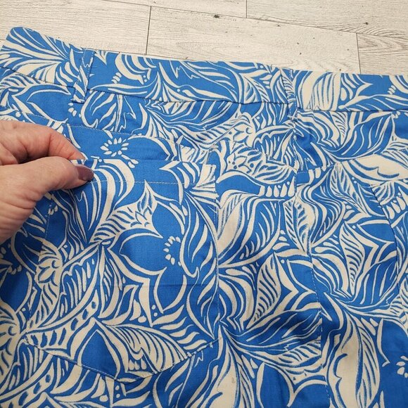 Stella Parker Shorts Activewear Golf Stretch Tropical Print Blue Womens 16 NWT - Picture 9 of 14